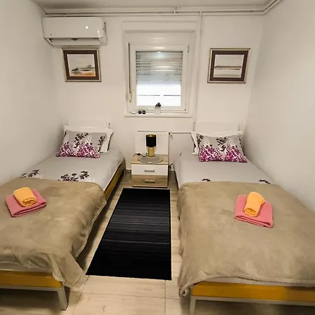 Jo-ma Apartma - Safe Parking 公寓