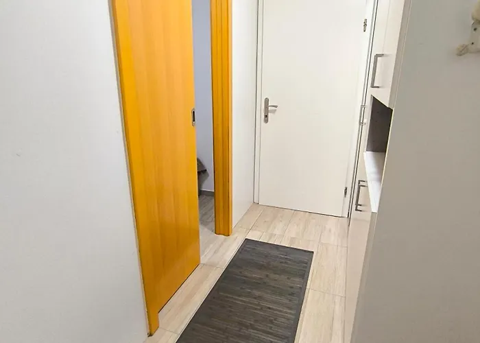 Jo-ma Apartma - Safe Parking Apartmán Lublaň