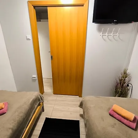 アパート Jo-ma Apartma - Safe Parking リュブリャナ